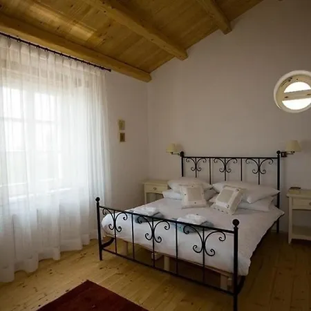 Hochwertig Ausgestattete Ferienvilla Mit Grossem Garten- Und Poolbereich Holiday home *